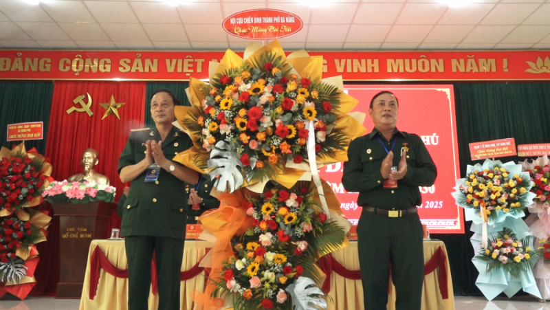 Cựu chiến binh xã Thăng Phú góp gần 1 tấn gạo hỗ trợ hội viên