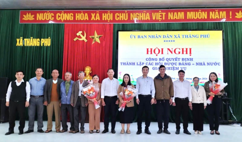 THĂNG PHÚ CÔNG BỐ CÁC QUYẾT ĐỊNH HỢP NHẤT CÁC HỘI DO ĐẢNG VÀ NHÀ NƯỚC GIAO NHIỆM VỤ