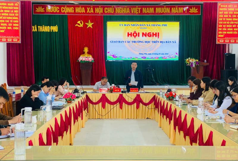 HỘI NGHỊ GIAO BAN CÁC TRƯỜNG HỌC TRÊN ĐỊA BÀN XÃ