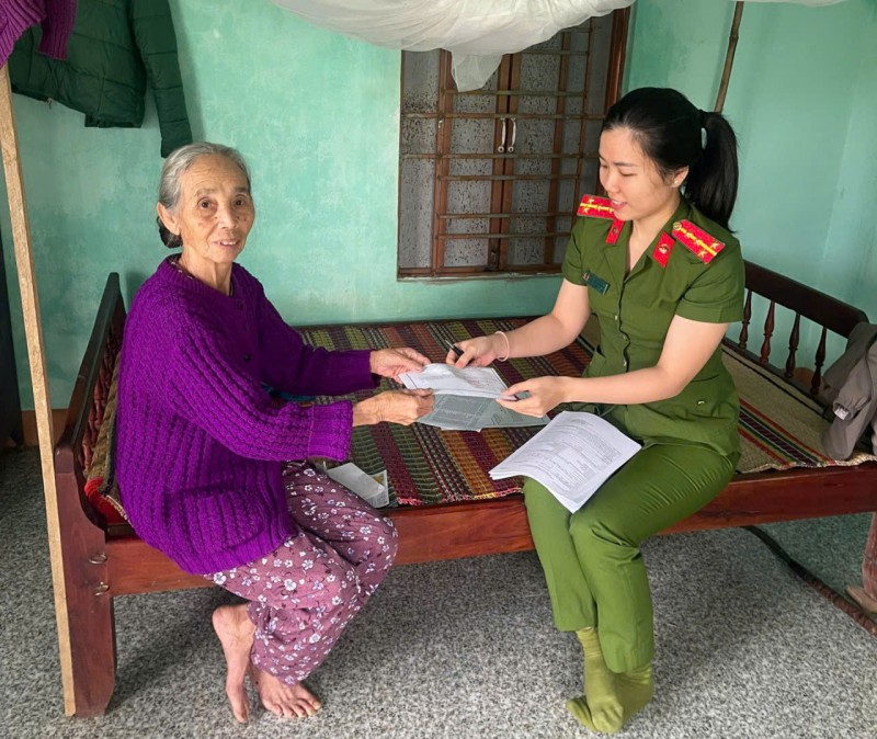 CÔNG AN XÃ THĂNG PHÚ TÍCH CỰC HỖ TRỢ THÂN NHÂN THU NHẬN MẪU ADN