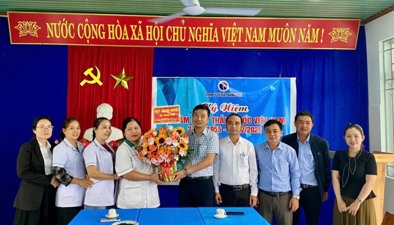 THĂNG PHÚ THĂM, ĐỘNG VIÊN ĐỘI NGŨ Y BÁC SĨ NHÂN NGÀY THẦY THUỐC VIỆT NAM 27/2